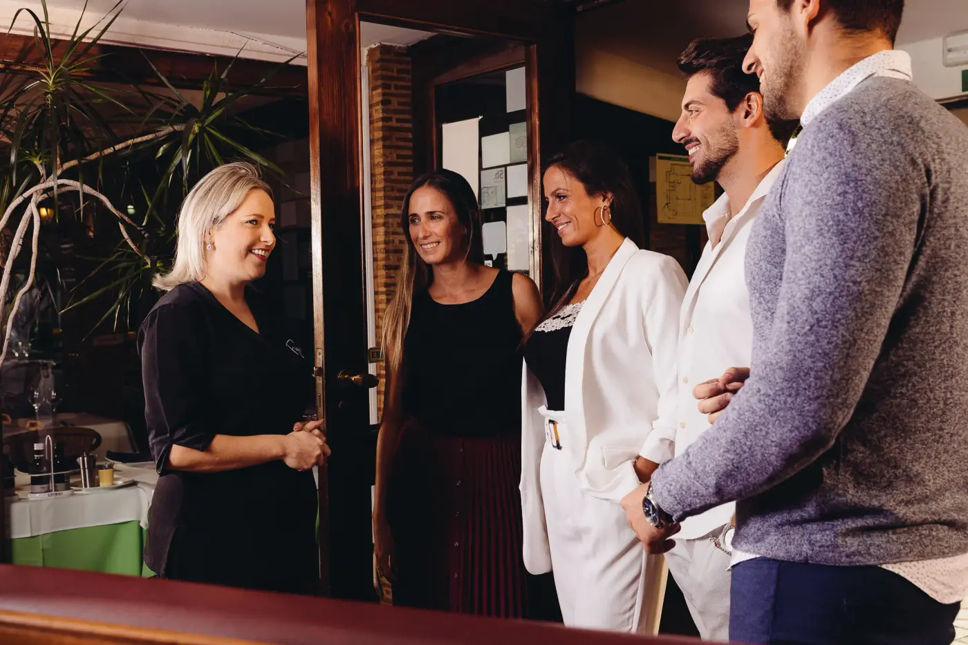 Receção de clientes no Restaurante Figueiral
